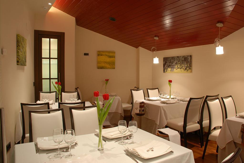 Hotel Los Usias Dos Torres Екстериор снимка